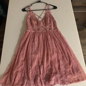 NWOT! Lace dress size medium